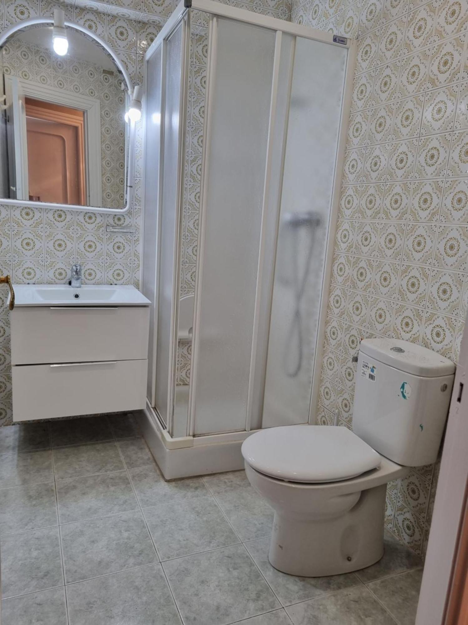 Apartamento Con Garaje Opcional Con 2 Banos Cerca Ayuntamiento Lägenhet Bilbao Exteriör bild